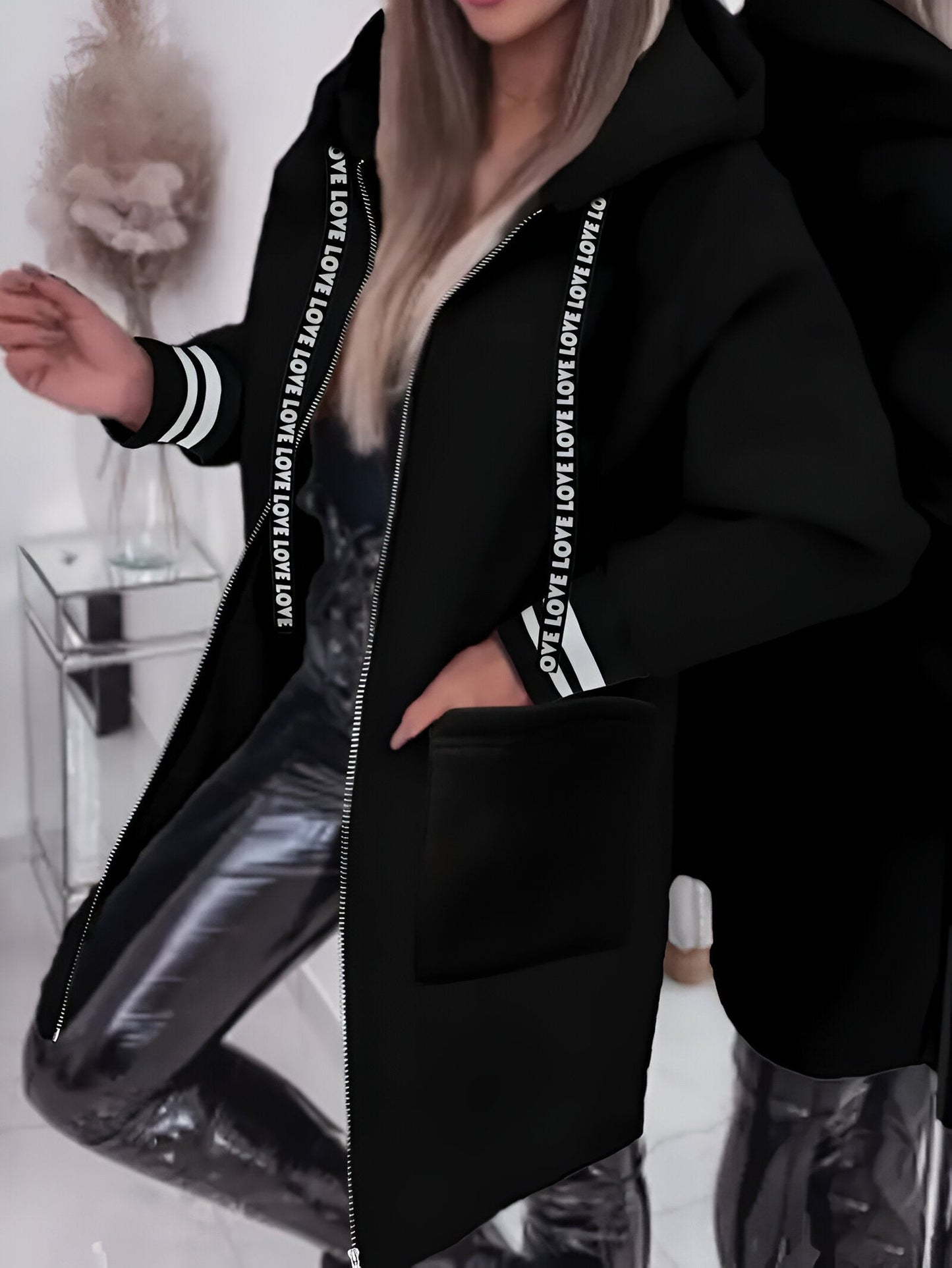 Carmen | Avslappnad huvjacka med dragkedja för höst och vinter