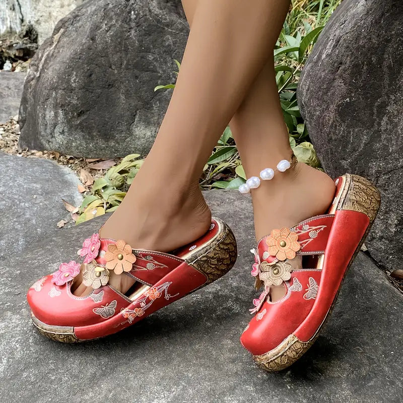 Clara | Retro Röda Blomsandaler Med Komfort Och Stil
