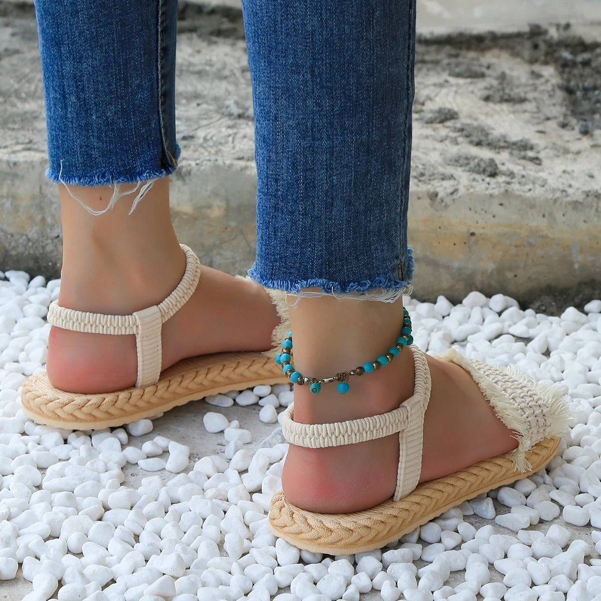 Paula - Sandaler med snörning med tofsar
