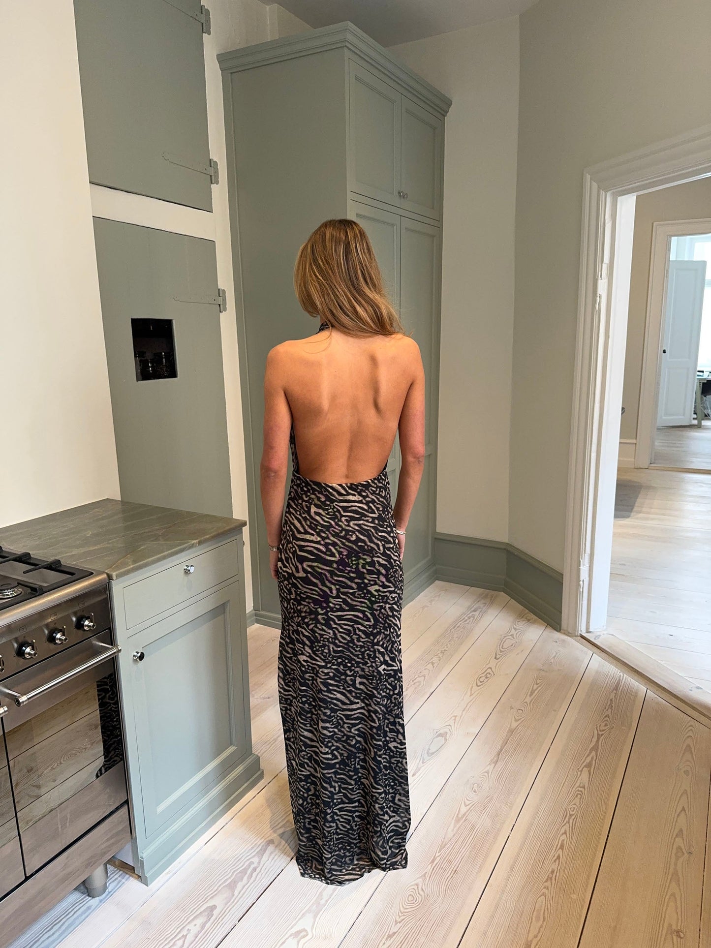 Sara | Somrig Maxiklänning Med Elegant Flöde