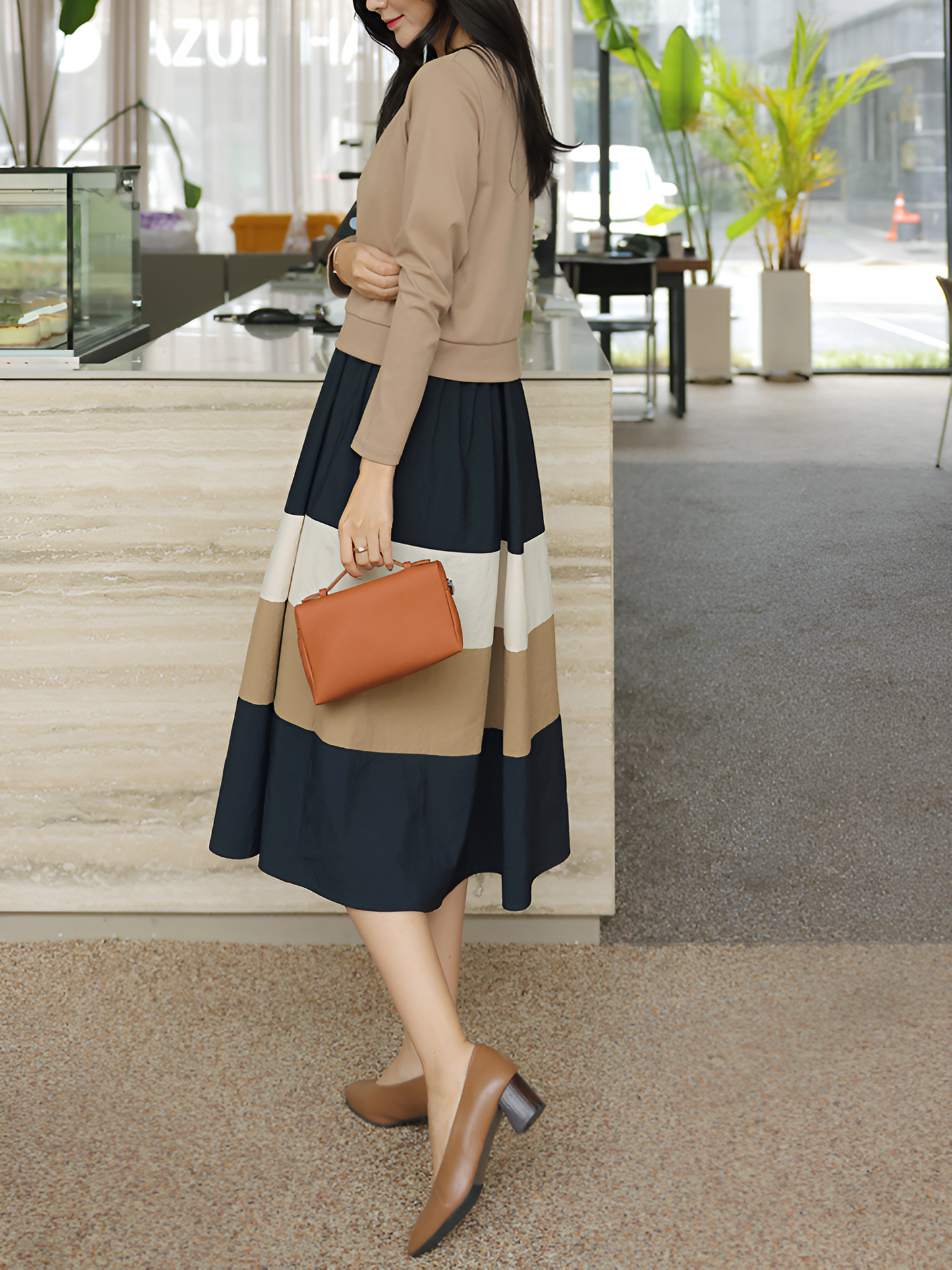 Anette | Komfortabel chic: koreanskinspirerad höstklänning