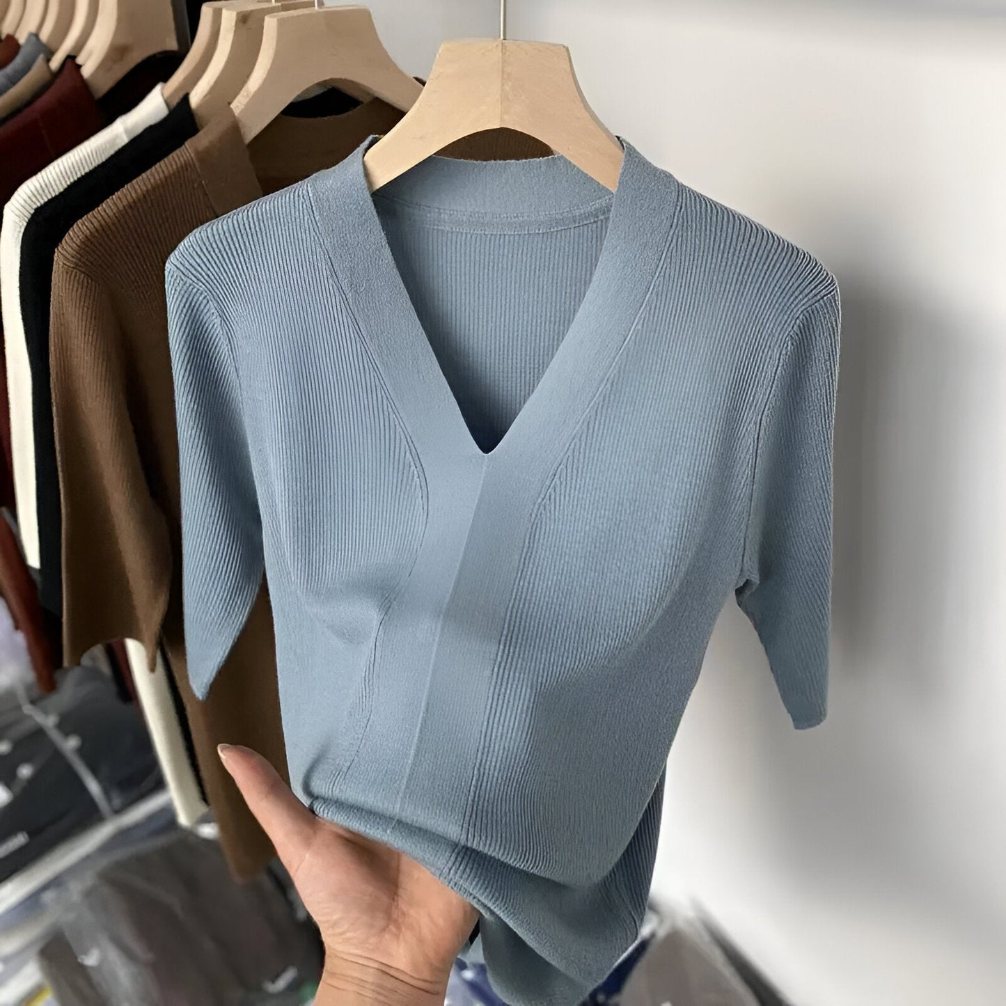 Wanda | Enkelt chic randig stickad tröja