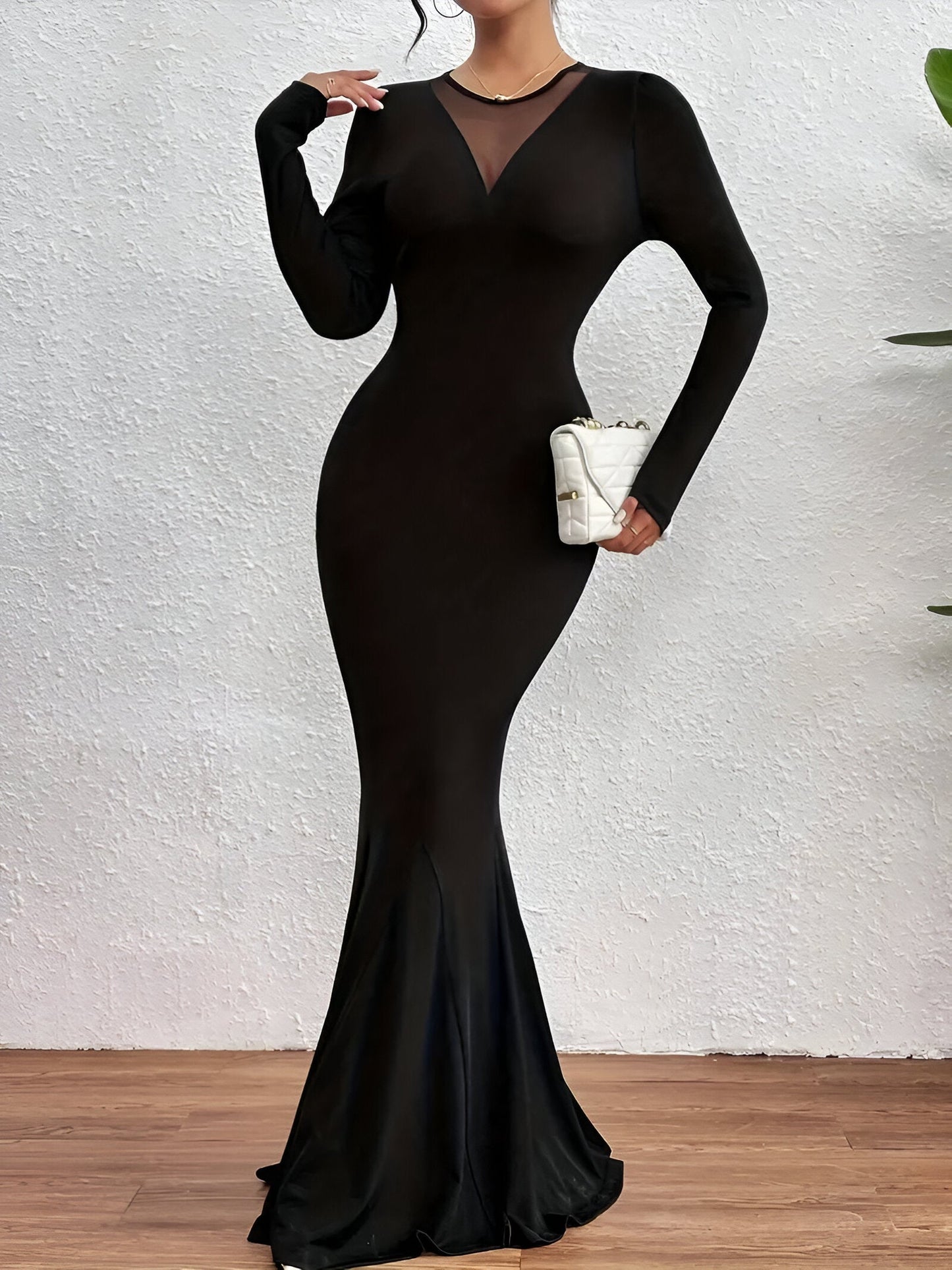 Ute | Elegant långärmad sjöjungfru-maxiklänning