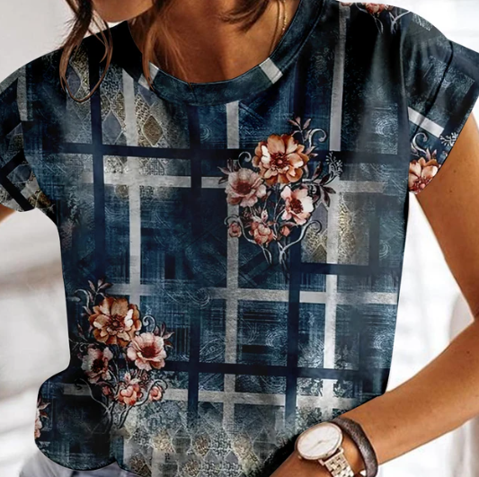 Cornelia -Sommarrutig T-shirt för kvinnor O-ringa