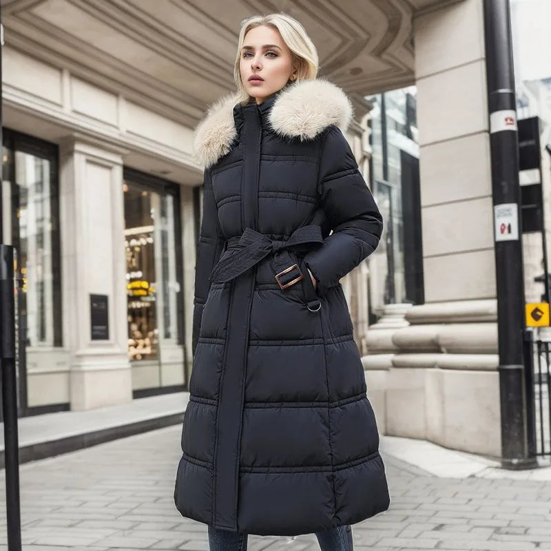 Chariz | Elegant Lång Vinterjacka Med Pälsfodrad Huva Och Bälte