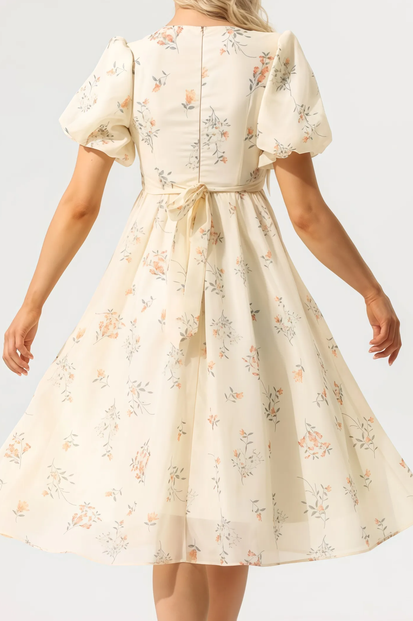 Fefya | Krämfärgad Midiklänning Med Blommönster