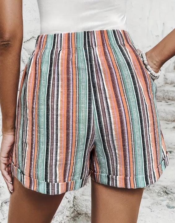 Clarissa - Färgglatt randiga shorts med fickor