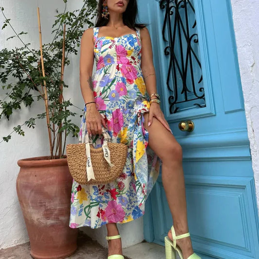 Anna - Klänning med blommigt mönster och ärma