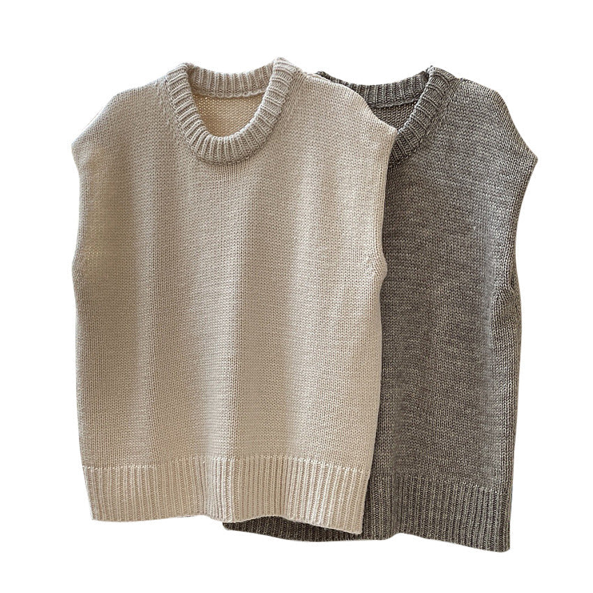 Annika | Elegant Stickad Väst med Tidlös Silhuett