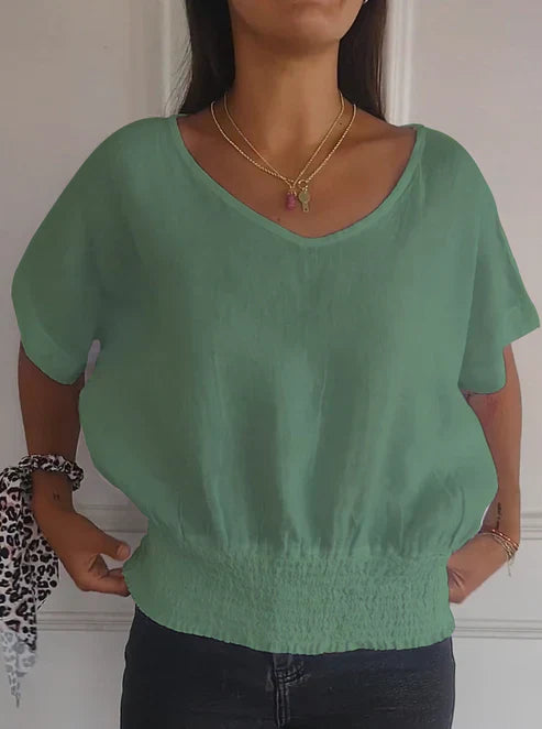 Belinda - T-shirt med V-ringning och halv ärm
