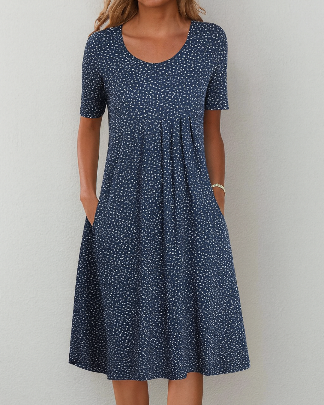 Alva | Stilfull Blommig Klänning Med Fickor