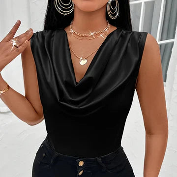 Cora - Eleganta satinlinnen