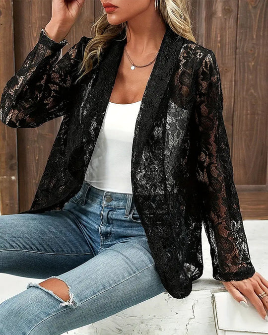 Eloise - Blazer i spets med uppslagen krag