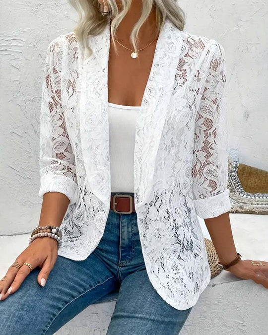 Eloise - Blazer i spets med uppslagen krag