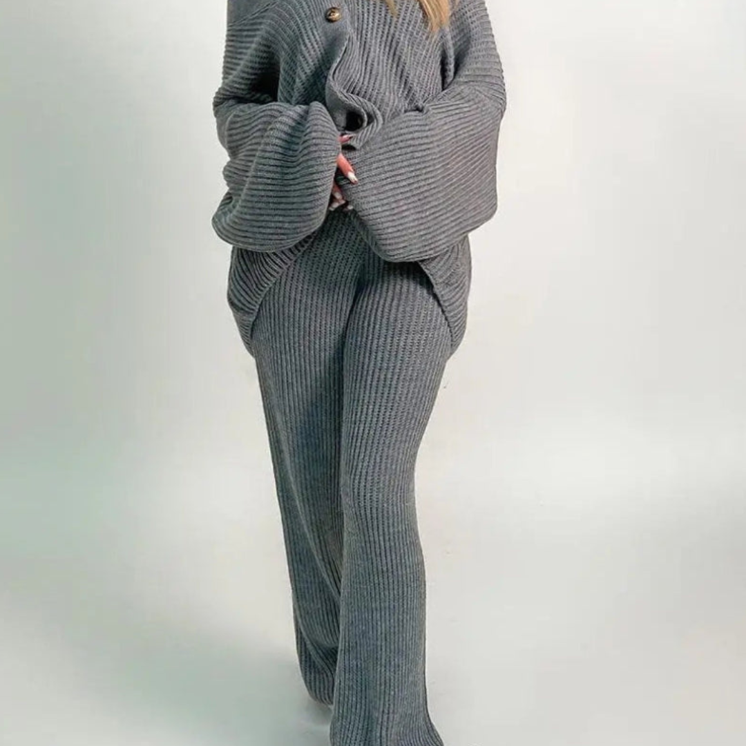 Isabelle | Trendigt stickat set med drop shoulder