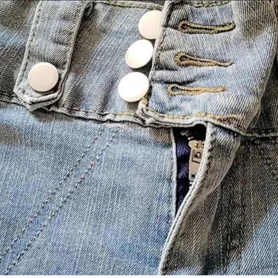 Chienna | Fadade Höga Flared Byxor med Knappdetaljer