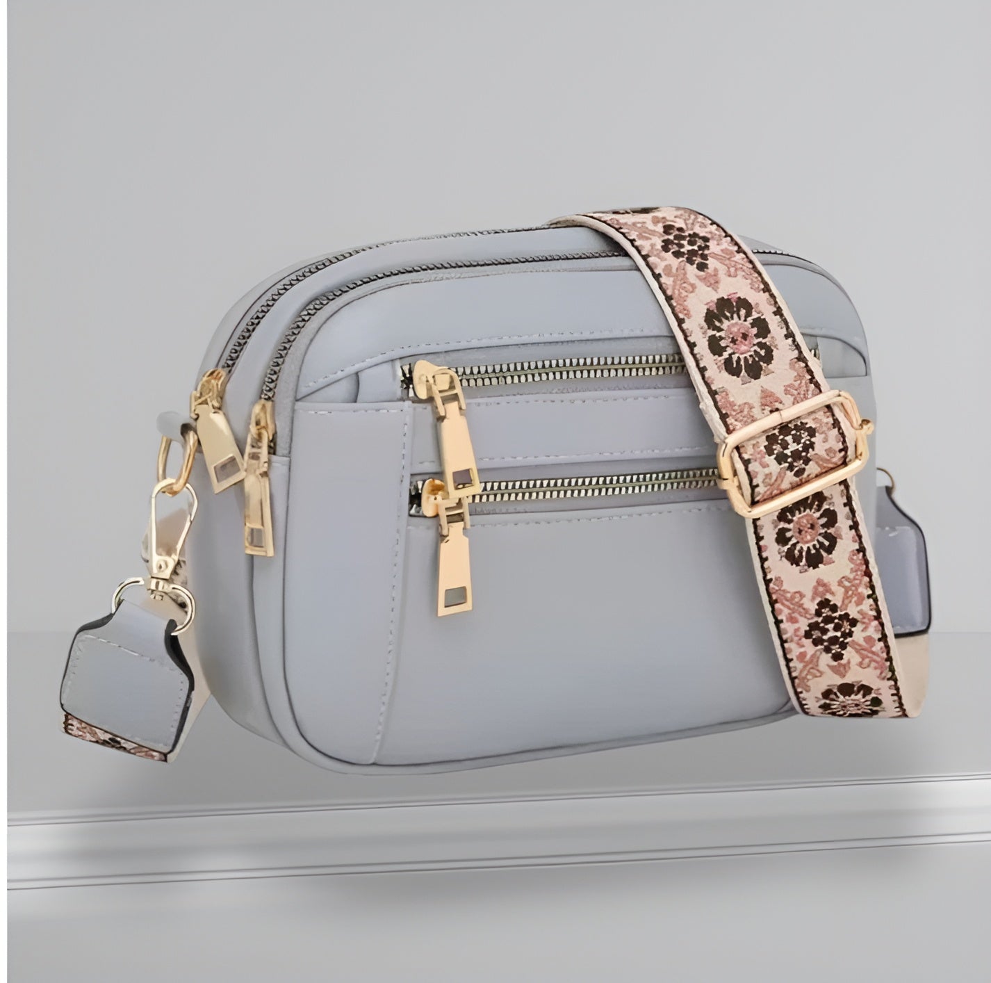 Romy | Stilren Handväska i Veganskt Läder