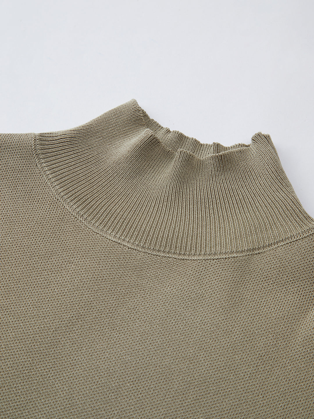 Felicia | Kortärmad Stickad Topp med Hög Halsringning