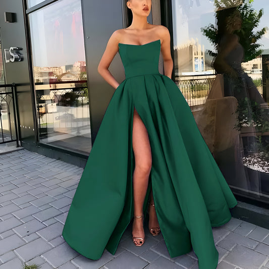 Olivia | Elegant aftonklänning med hög slit