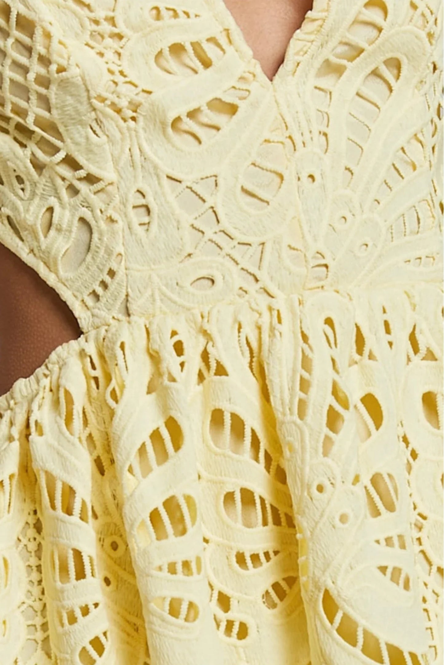 Sofia | Elegant och stilren klänning för fest och vardag