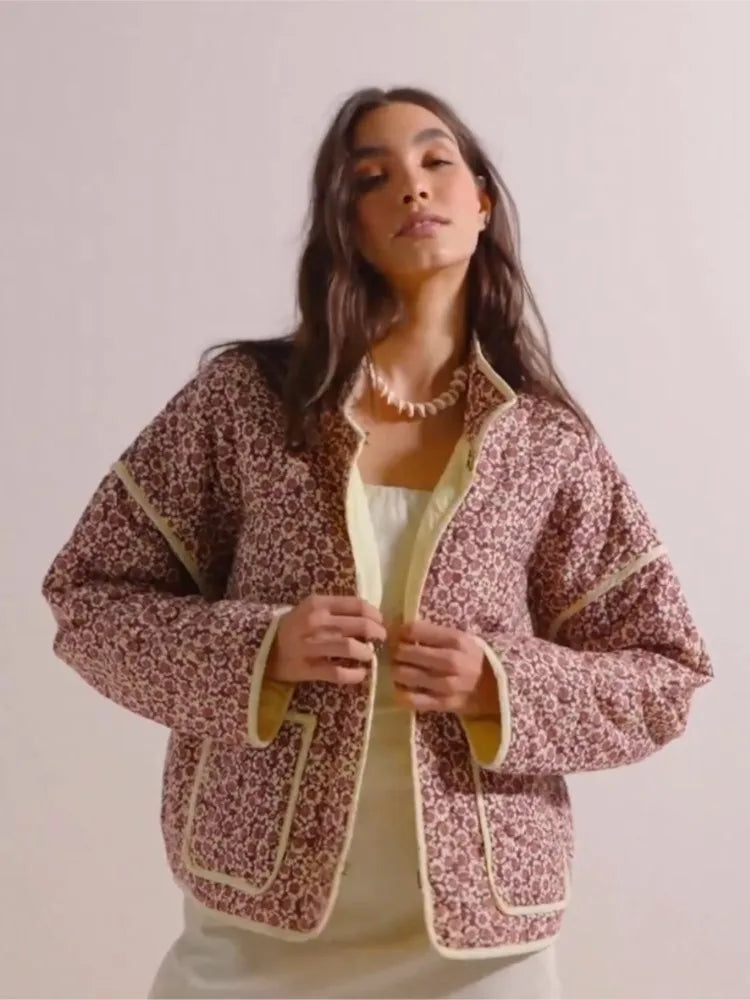 Ellen | Vintageinspirerad Quiltad Jacka med Unikt Mönster för Kvinnor