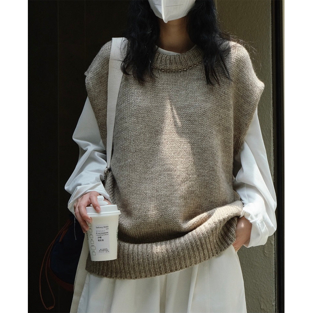 Annika | Elegant Stickad Väst med Tidlös Silhuett