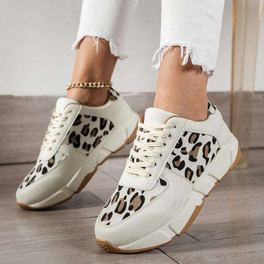 Celine | Stilrena Leopardmönstrade Sneakers med Tjock Sula