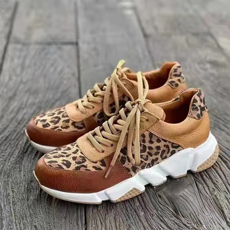 Celine | Stilrena Leopardmönstrade Sneakers med Tjock Sula