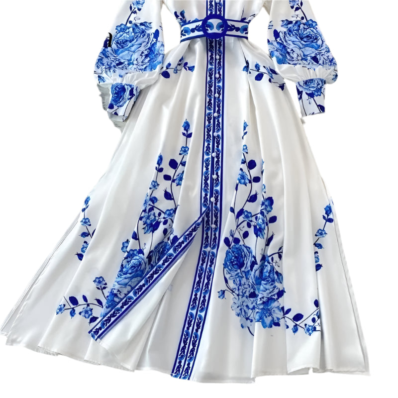 Celestia | Porslinsblå Maxiklänning Med Tidlös Elegans