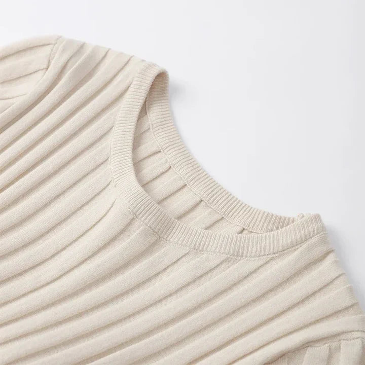 Edithe | Elegant randig klänning med smickrande passform