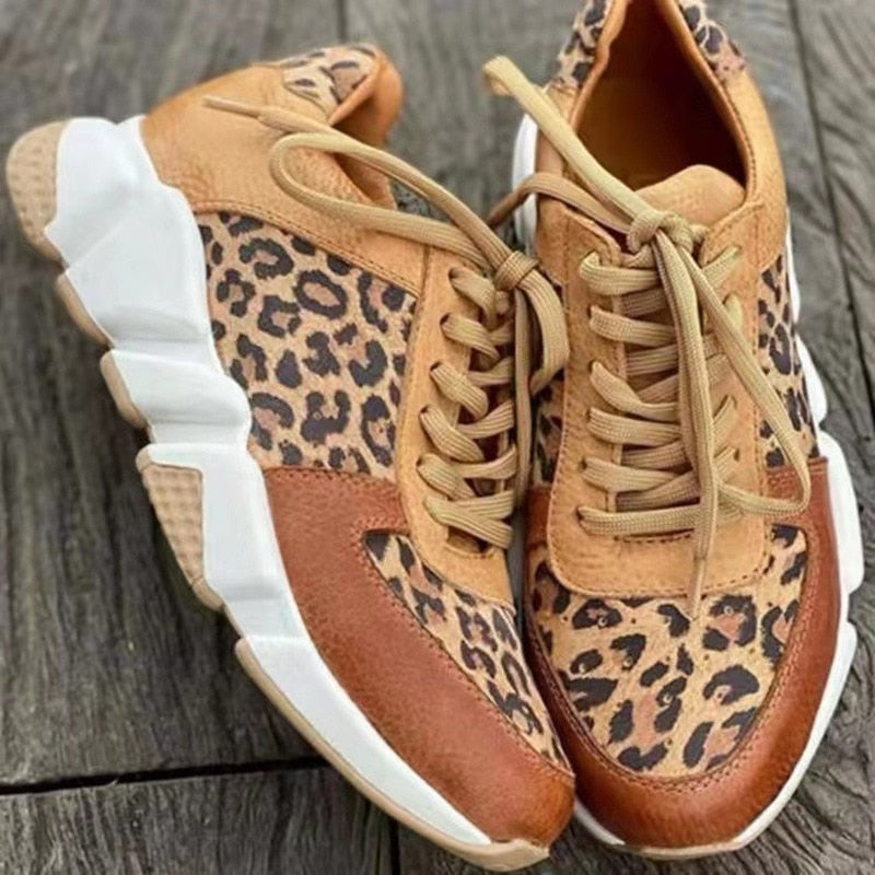 Celine | Stilrena Leopardmönstrade Sneakers med Tjock Sula