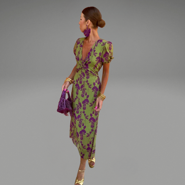 Rhiannon | Somrig Elegans I Varje Steg