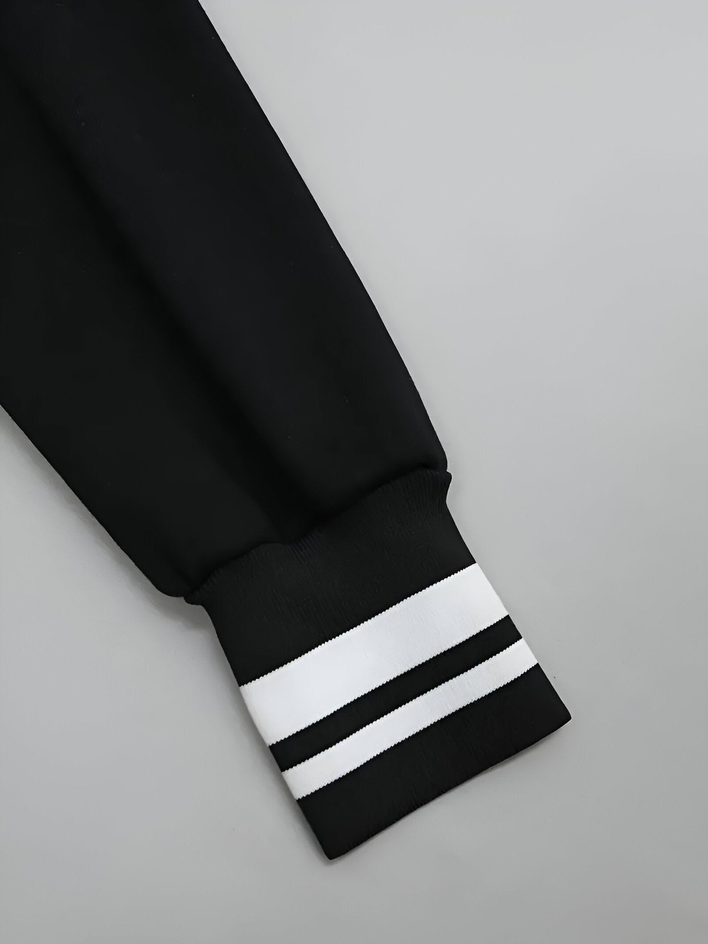 Carmen | Avslappnad huvjacka med dragkedja för höst och vinter