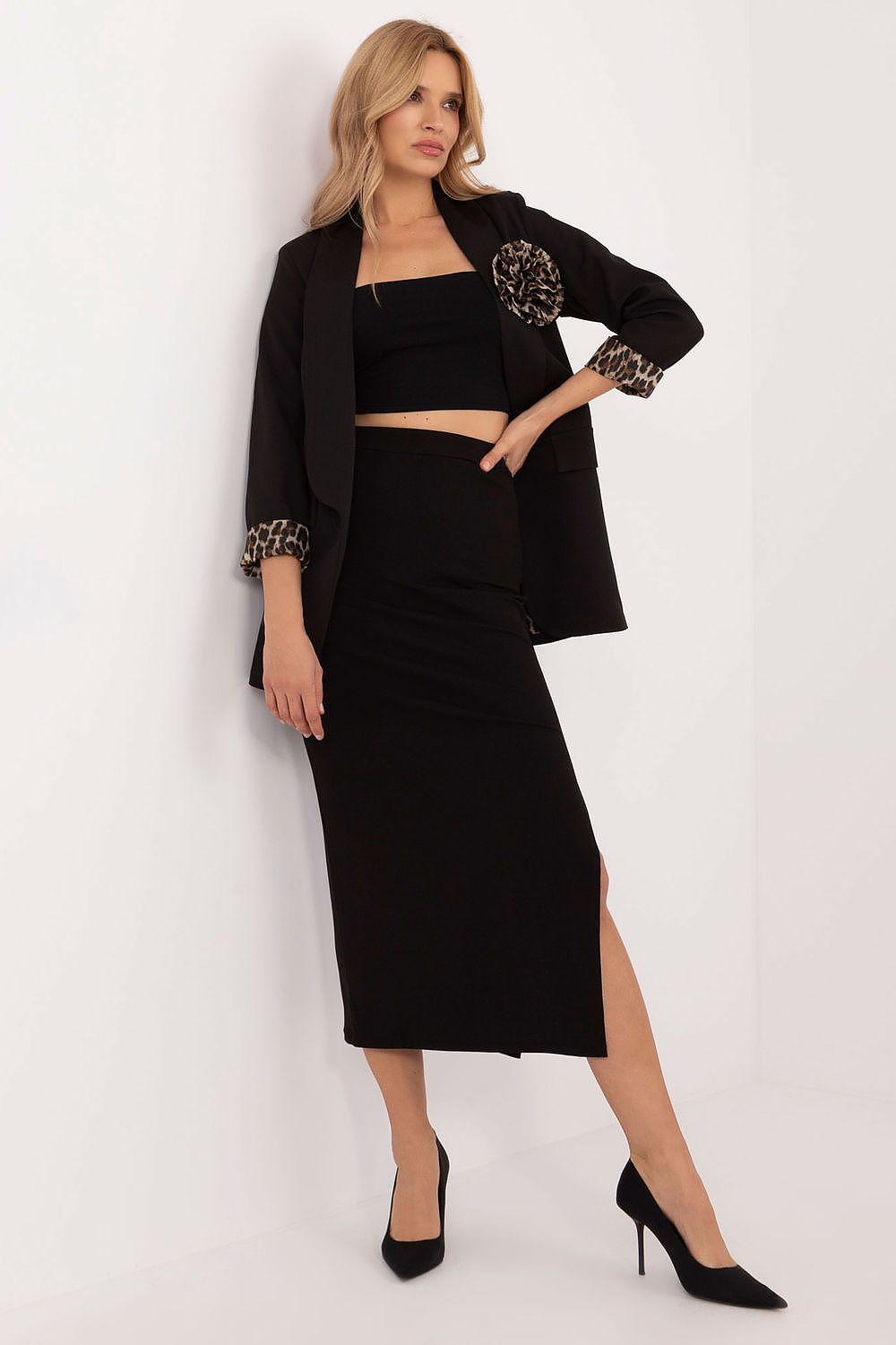 Mathilda | Elegant Midikjol med Sexig Slits och Figursydd Passform