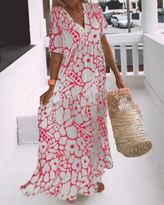 Juni | Ibiza Stil Klänning Med Bohemiskt Blomtryck
