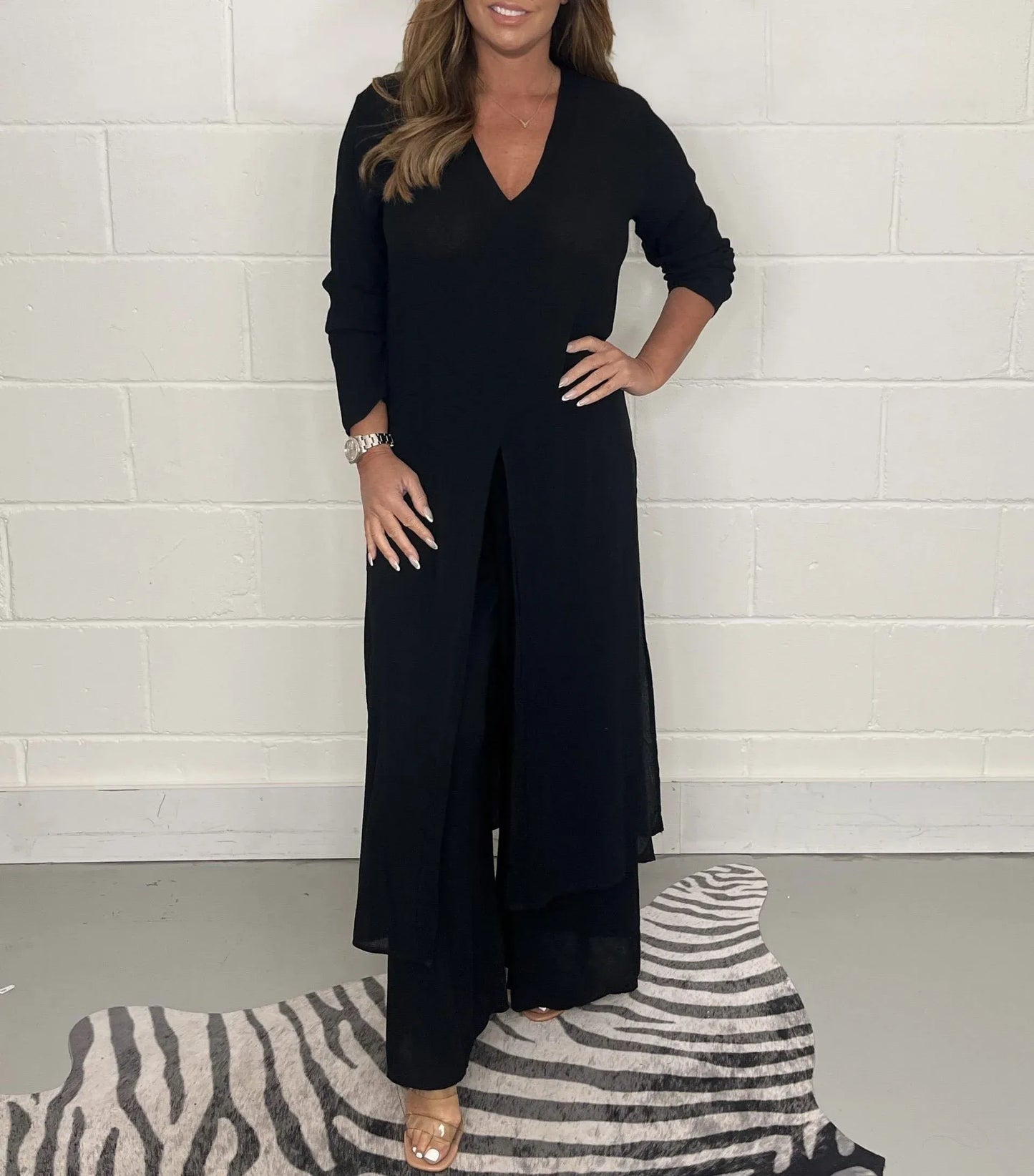 Karolina | Modern Lång Blus och Avslappnade Byxor