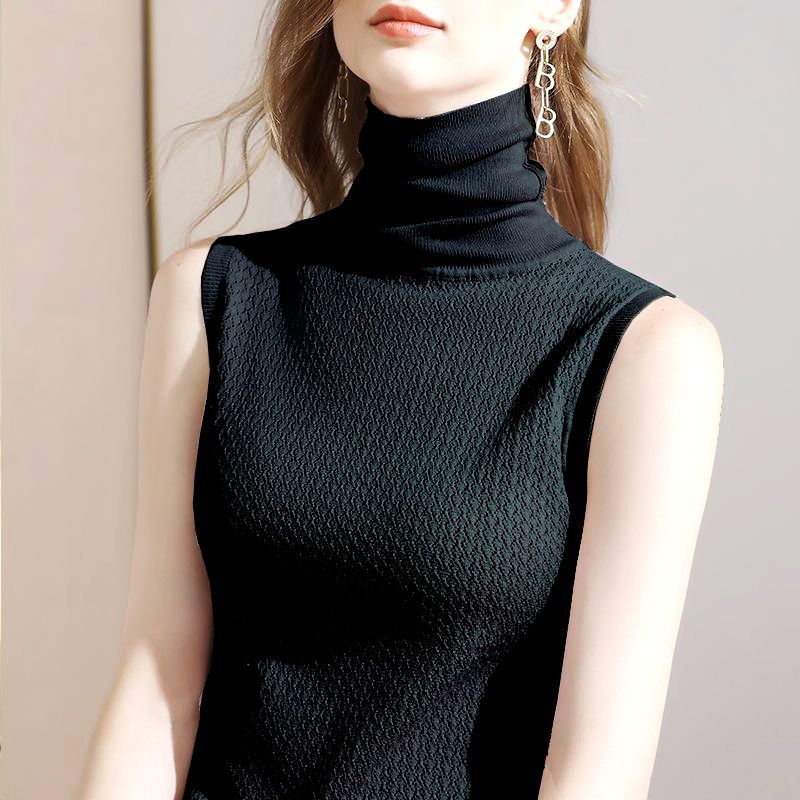 Andy | Mysig ärmlös tröja med hög hals